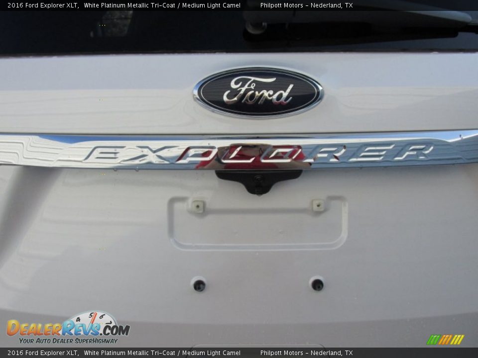 2016 Ford Explorer XLT White Platinum Metallic Tri-Coat / Medium Light Camel Photo #14