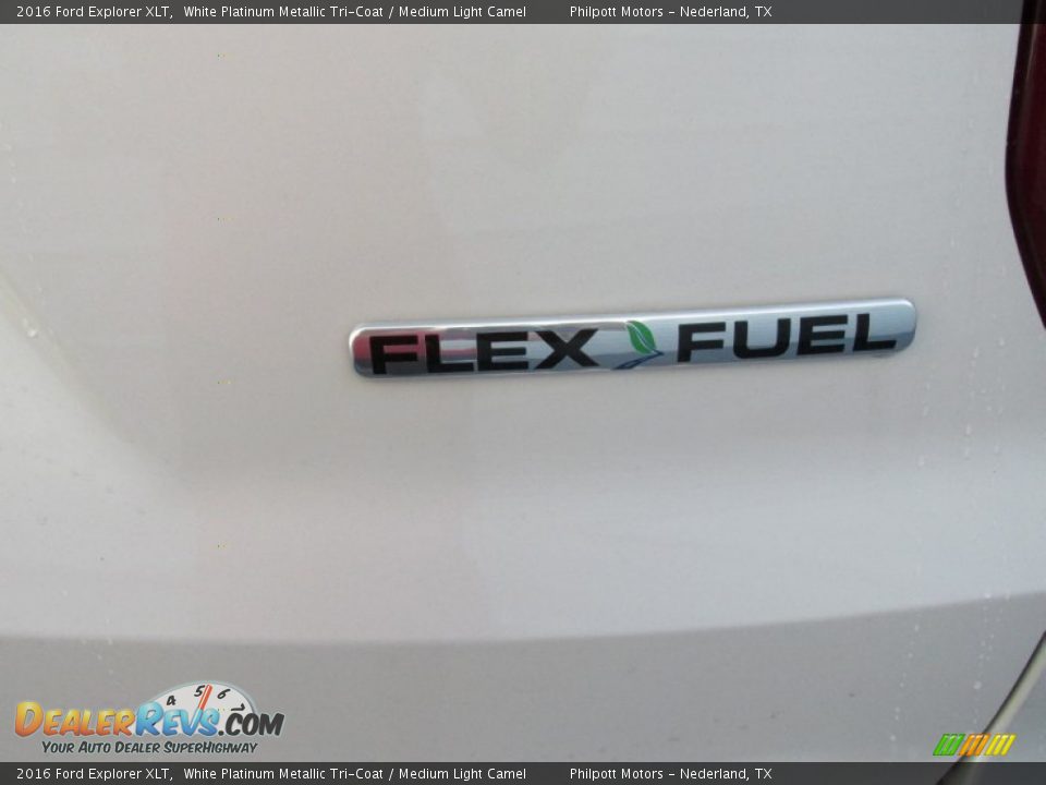 2016 Ford Explorer XLT White Platinum Metallic Tri-Coat / Medium Light Camel Photo #15