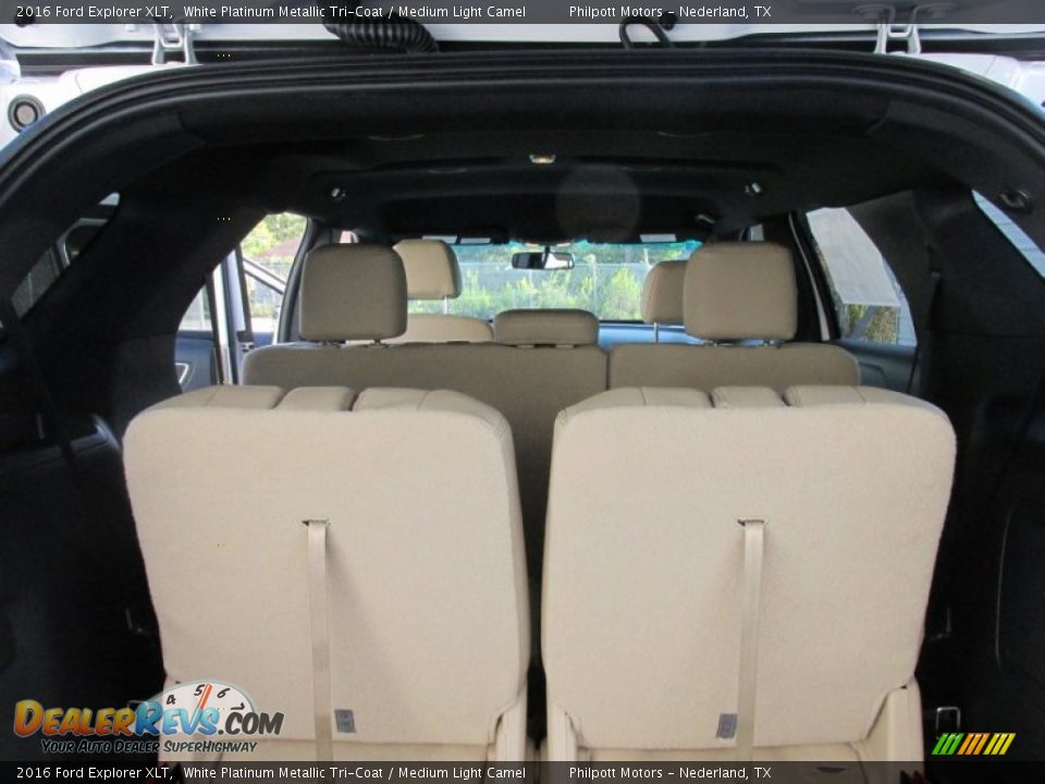 2016 Ford Explorer XLT White Platinum Metallic Tri-Coat / Medium Light Camel Photo #16