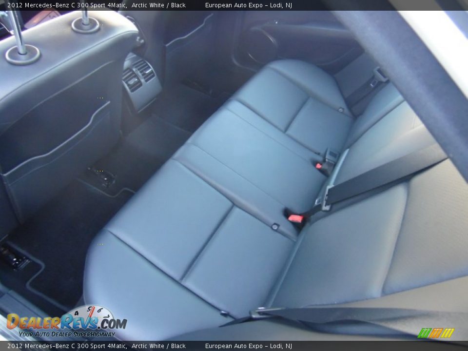 2012 Mercedes-Benz C 300 Sport 4Matic Arctic White / Black Photo #19