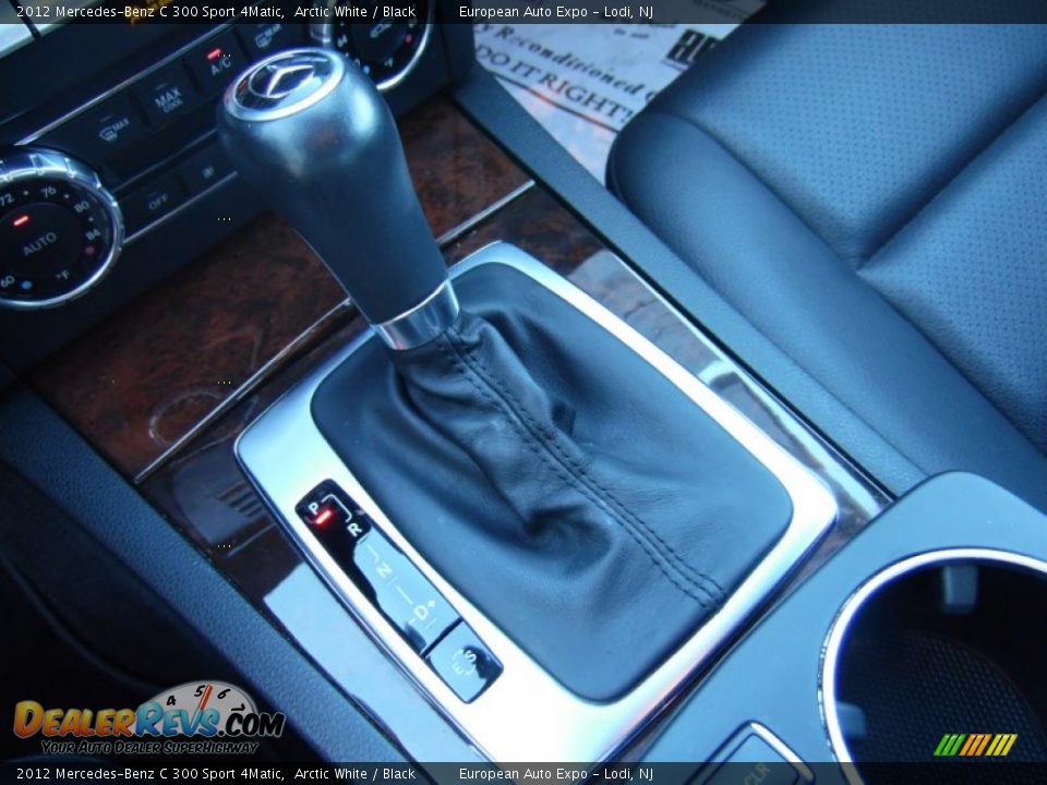 2012 Mercedes-Benz C 300 Sport 4Matic Arctic White / Black Photo #32