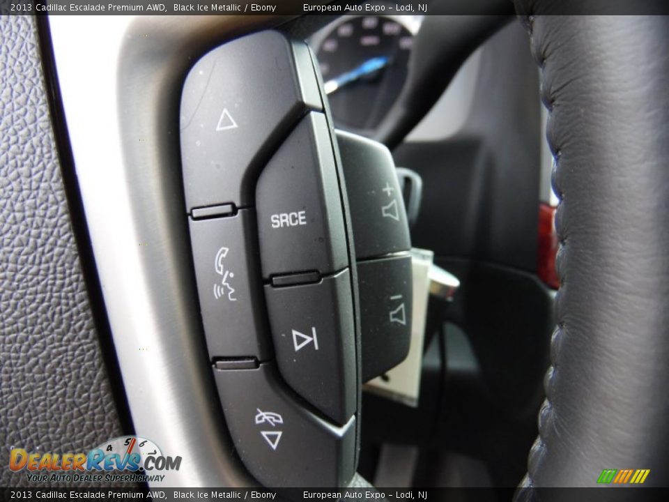 2013 Cadillac Escalade Premium AWD Black Ice Metallic / Ebony Photo #29