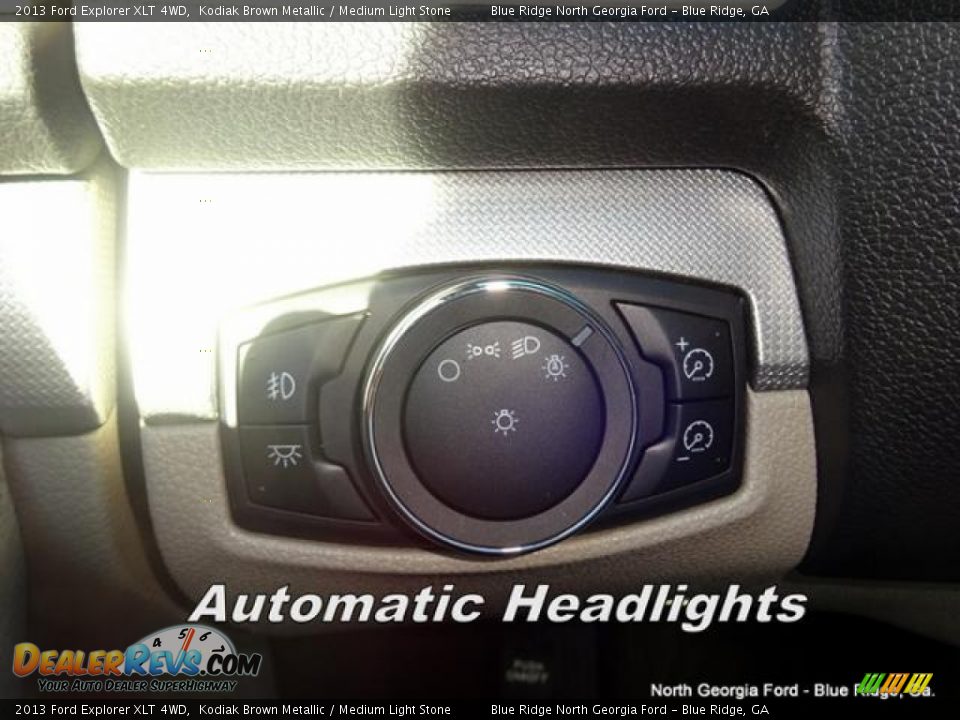 2013 Ford Explorer XLT 4WD Kodiak Brown Metallic / Medium Light Stone Photo #33