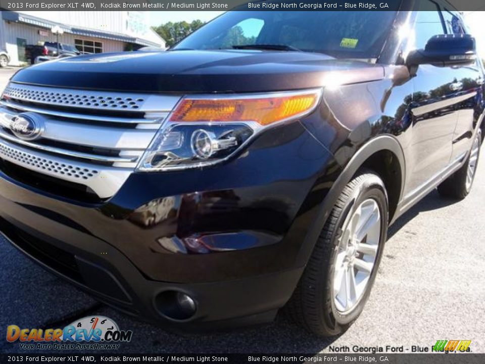2013 Ford Explorer XLT 4WD Kodiak Brown Metallic / Medium Light Stone Photo #36