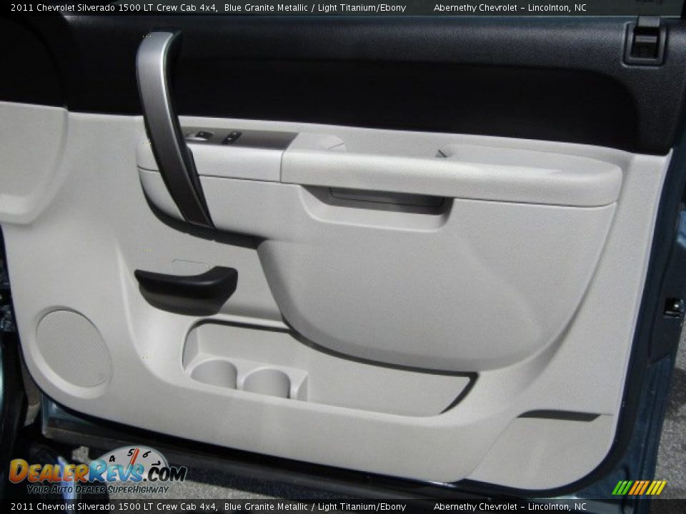 2011 Chevrolet Silverado 1500 LT Crew Cab 4x4 Blue Granite Metallic / Light Titanium/Ebony Photo #21