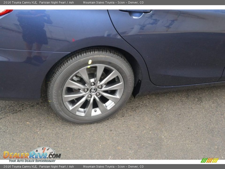 2016 Toyota Camry XLE Parisian Night Pearl / Ash Photo #9