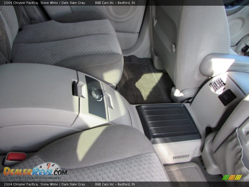 2004 Chrysler Pacifica Stone White / Dark Slate Gray Photo #13