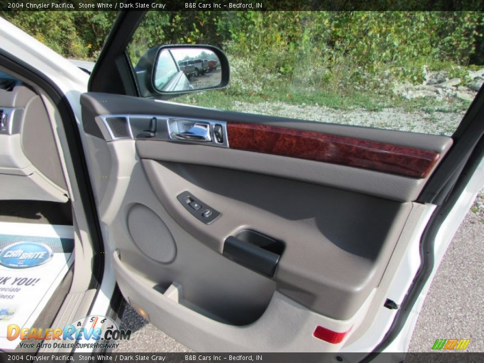 2004 Chrysler Pacifica Stone White / Dark Slate Gray Photo #16