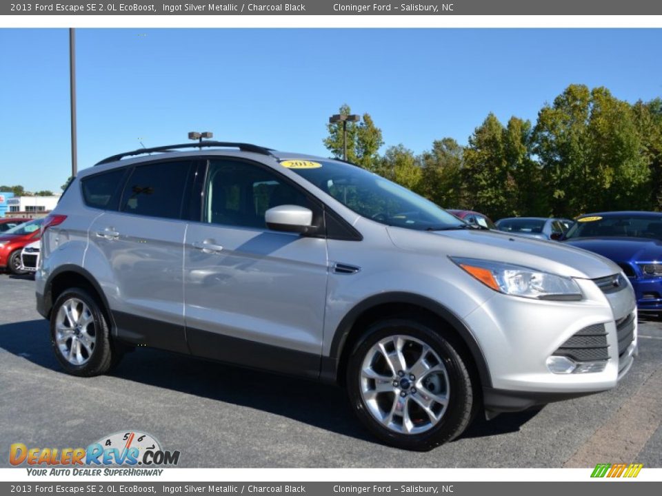 Front 3/4 View of 2013 Ford Escape SE 2.0L EcoBoost Photo #1