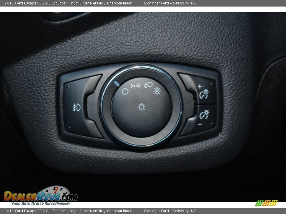 2013 Ford Escape SE 2.0L EcoBoost Ingot Silver Metallic / Charcoal Black Photo #27