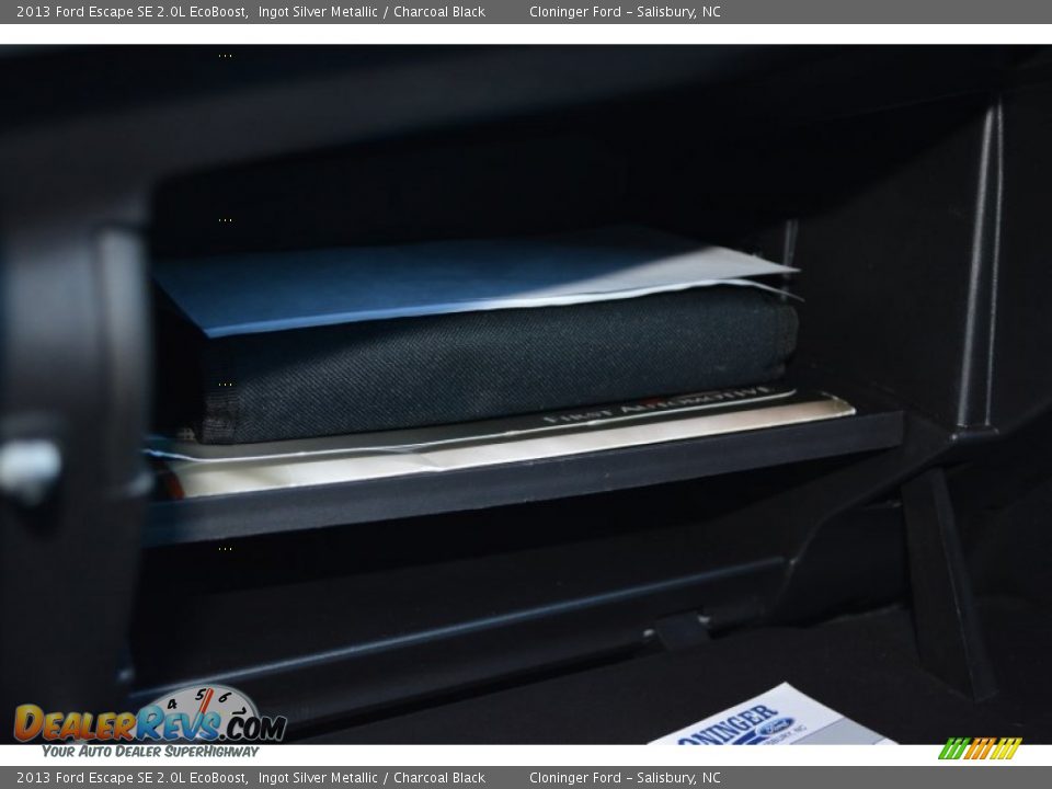 2013 Ford Escape SE 2.0L EcoBoost Ingot Silver Metallic / Charcoal Black Photo #28