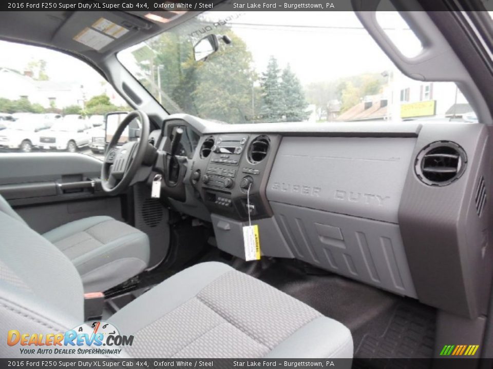 2016 Ford F250 Super Duty XL Super Cab 4x4 Oxford White / Steel Photo #5