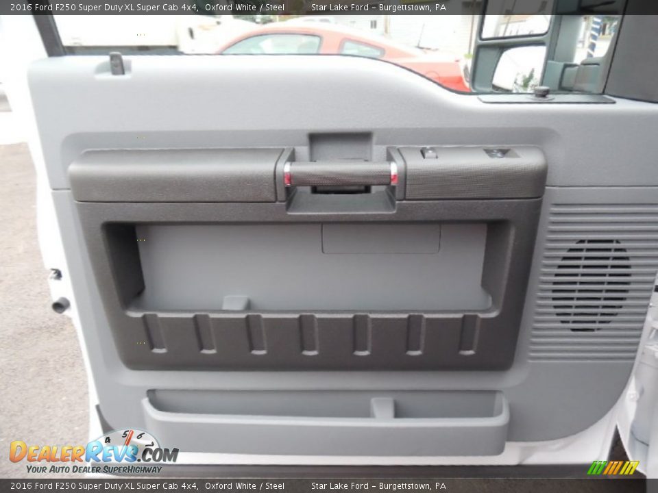 2016 Ford F250 Super Duty XL Super Cab 4x4 Oxford White / Steel Photo #14