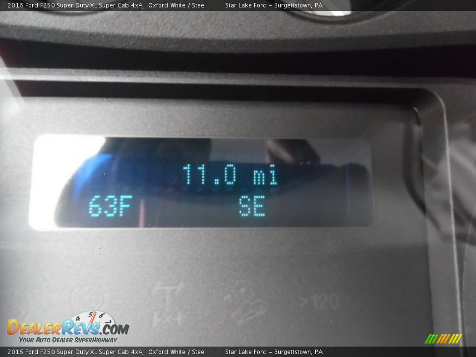 2016 Ford F250 Super Duty XL Super Cab 4x4 Oxford White / Steel Photo #20