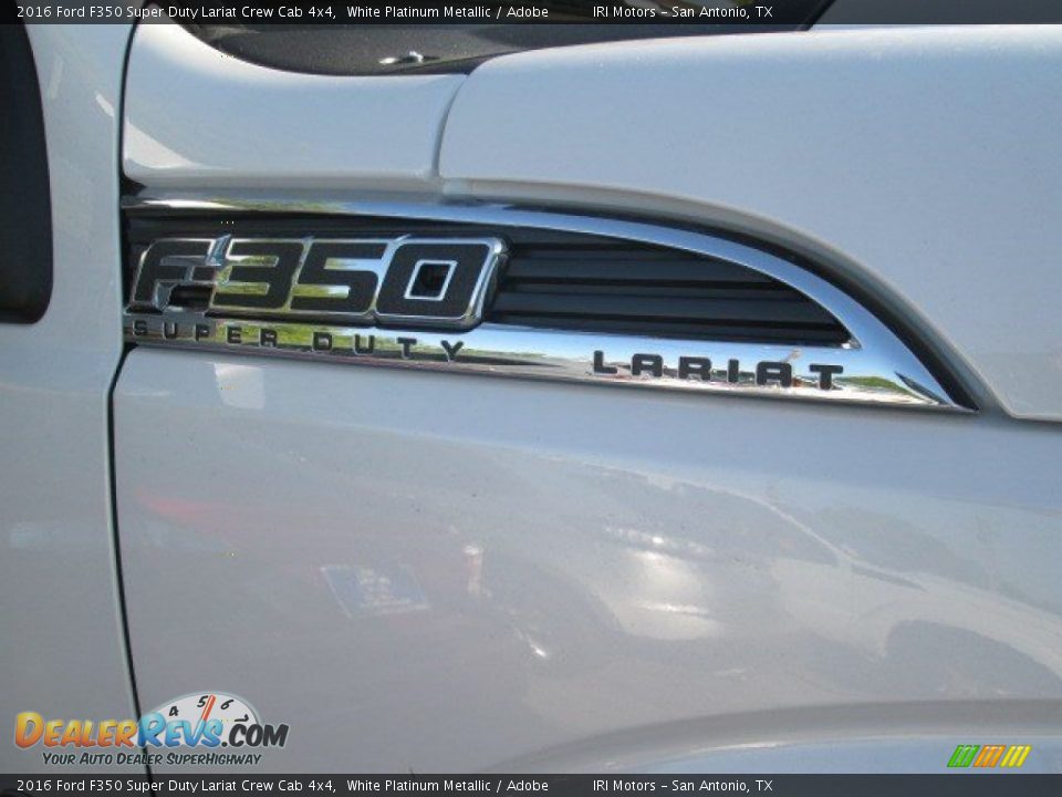 2016 Ford F350 Super Duty Lariat Crew Cab 4x4 White Platinum Metallic / Adobe Photo #3