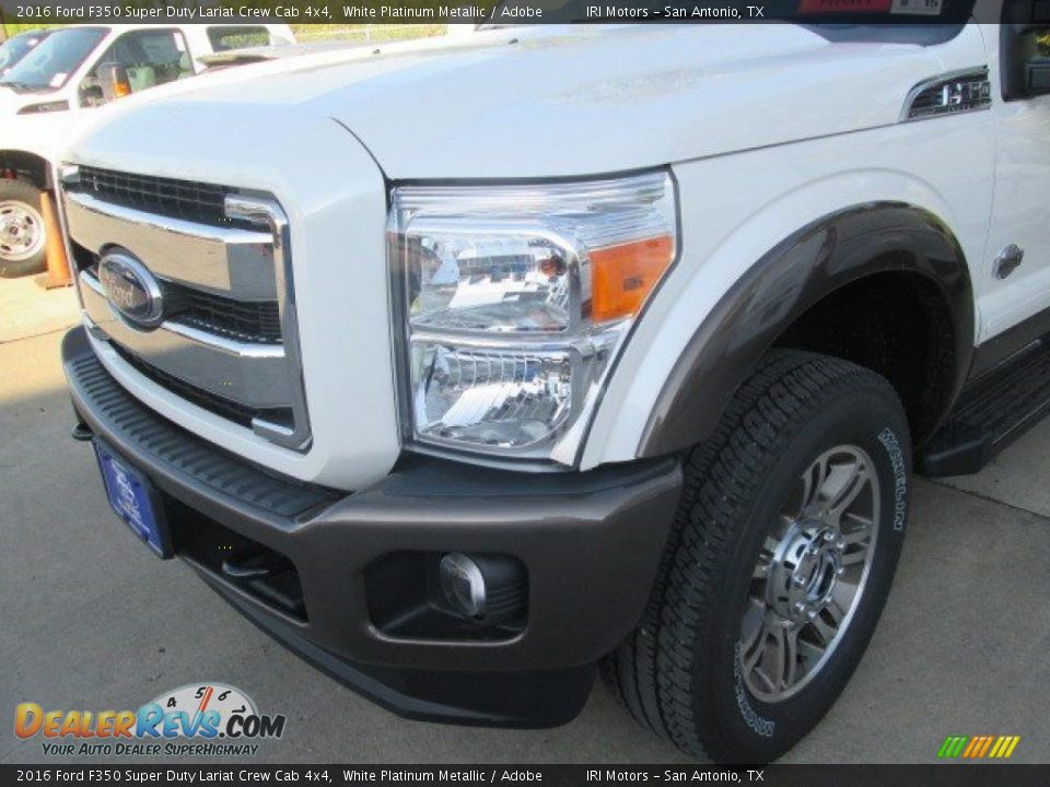 2016 Ford F350 Super Duty Lariat Crew Cab 4x4 White Platinum Metallic / Adobe Photo #9