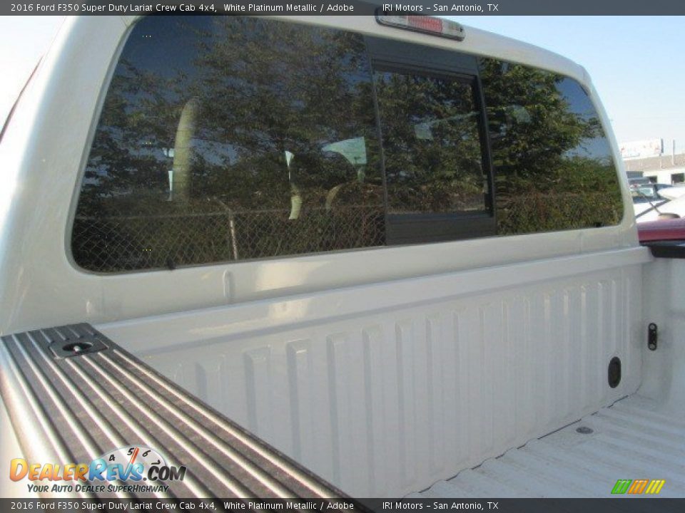 2016 Ford F350 Super Duty Lariat Crew Cab 4x4 White Platinum Metallic / Adobe Photo #12