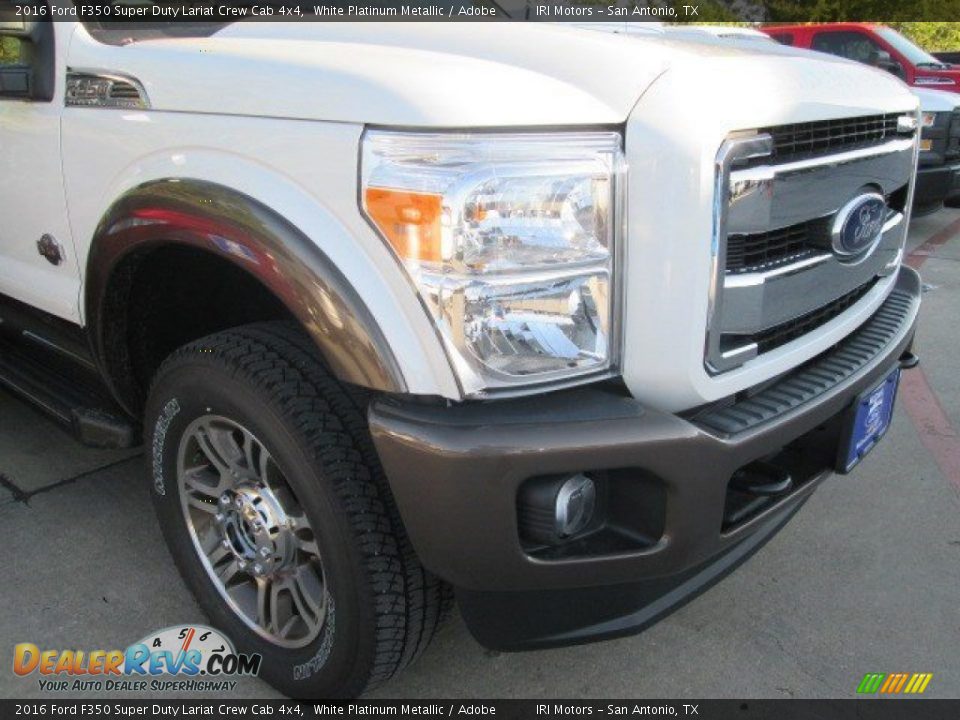 2016 Ford F350 Super Duty Lariat Crew Cab 4x4 White Platinum Metallic / Adobe Photo #16