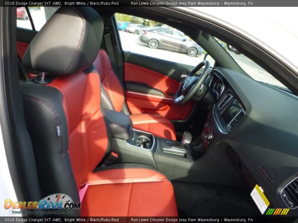 Black/Ruby Red Interior - 2016 Dodge Charger SXT AWD Photo #9