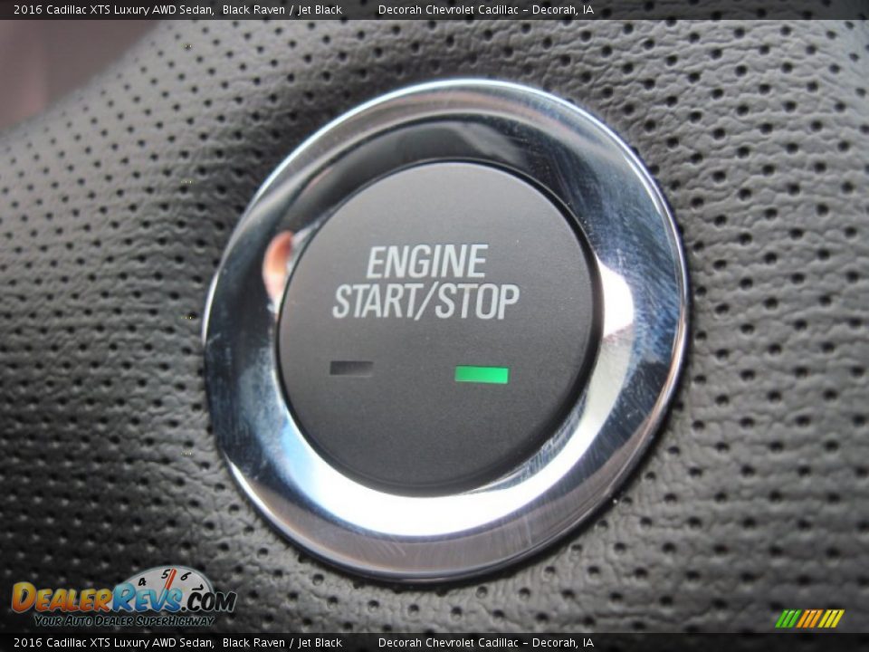 Controls of 2016 Cadillac XTS Luxury AWD Sedan Photo #32