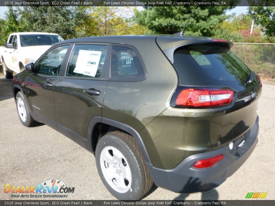 2016 Jeep Cherokee Sport ECO Green Pearl / Black Photo #5