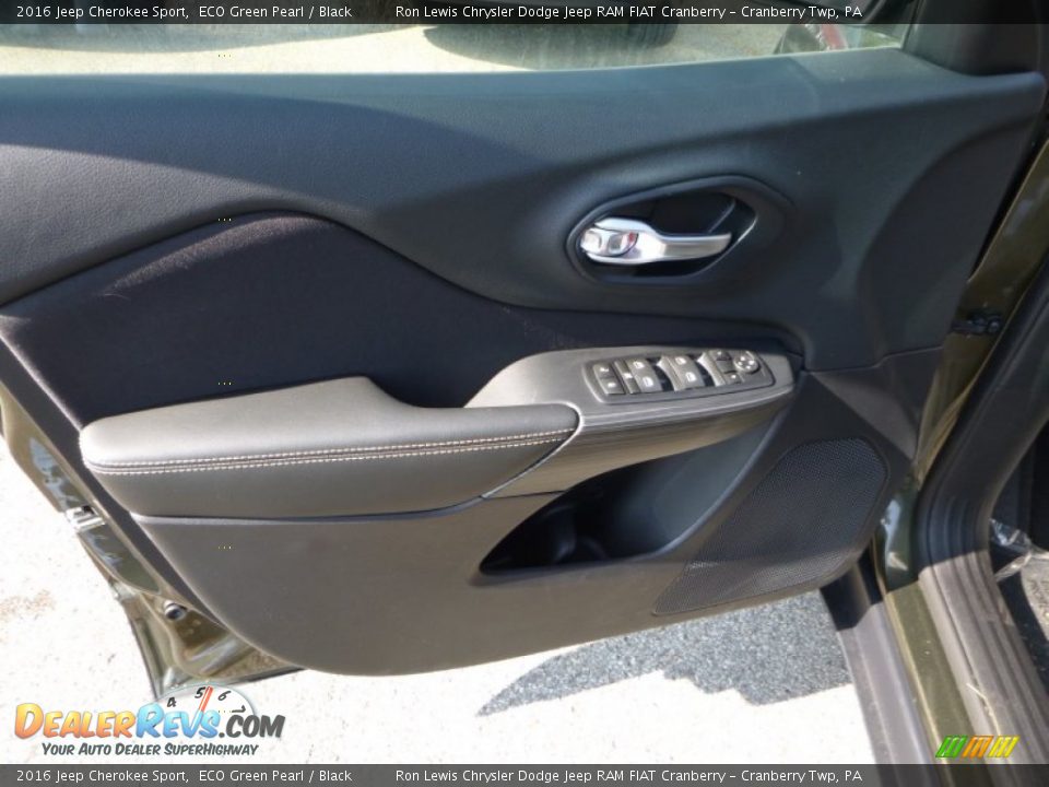 2016 Jeep Cherokee Sport ECO Green Pearl / Black Photo #14