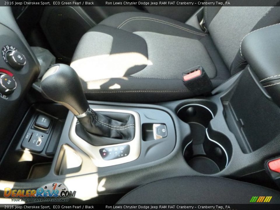 2016 Jeep Cherokee Sport ECO Green Pearl / Black Photo #16