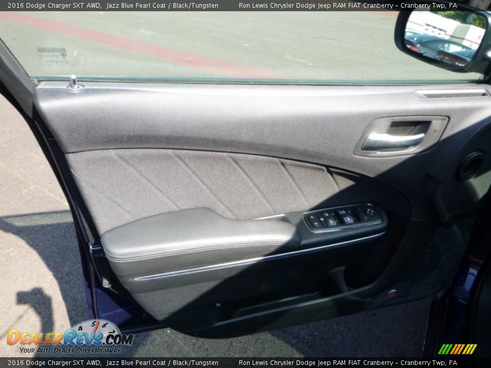 Door Panel of 2016 Dodge Charger SXT AWD Photo #14