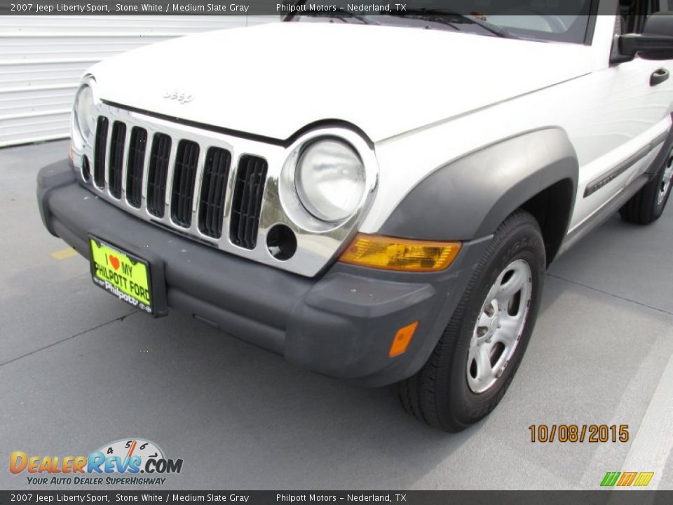 2007 Jeep Liberty Sport Stone White / Medium Slate Gray Photo #7