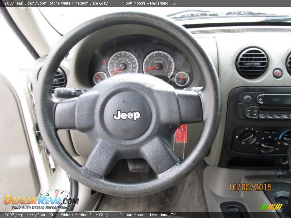 2007 Jeep Liberty Sport Stone White / Medium Slate Gray Photo #36