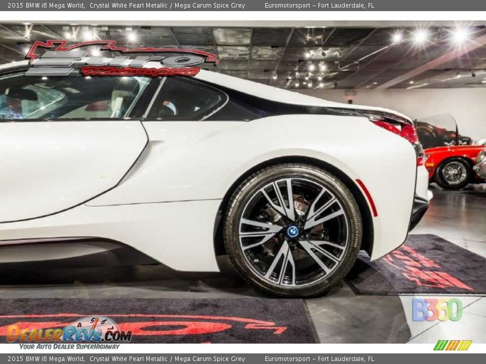 2015 BMW i8 Mega World Crystal White Pearl Metallic / Mega Carum Spice Grey Photo #27