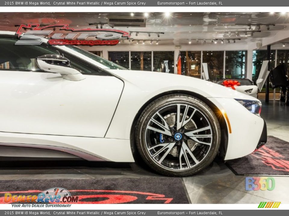 2015 BMW i8 Mega World Crystal White Pearl Metallic / Mega Carum Spice Grey Photo #32