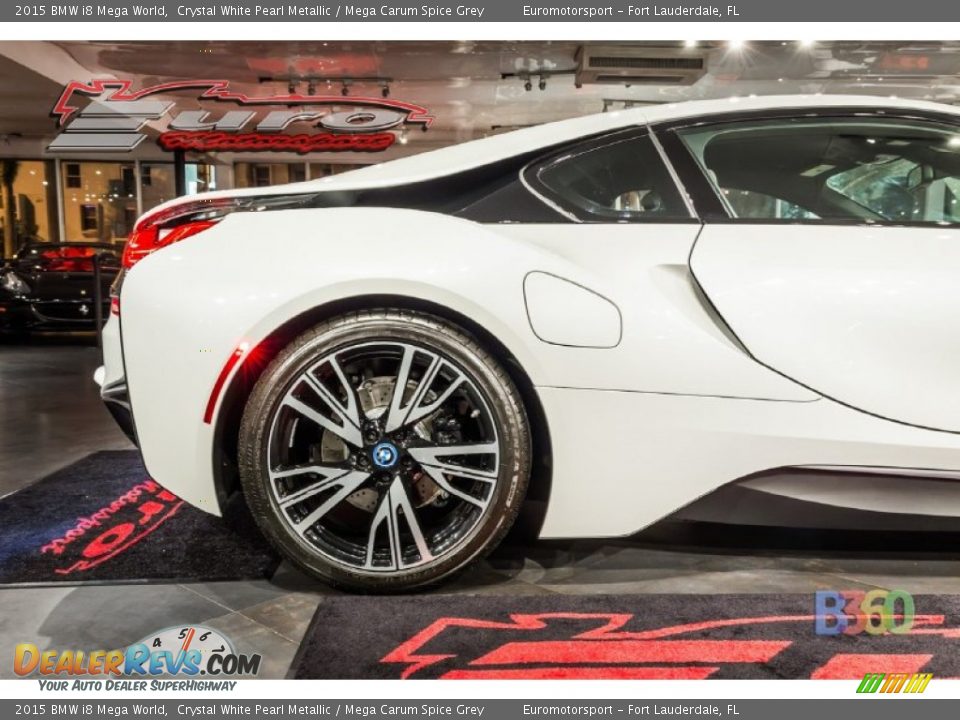 2015 BMW i8 Mega World Crystal White Pearl Metallic / Mega Carum Spice Grey Photo #33