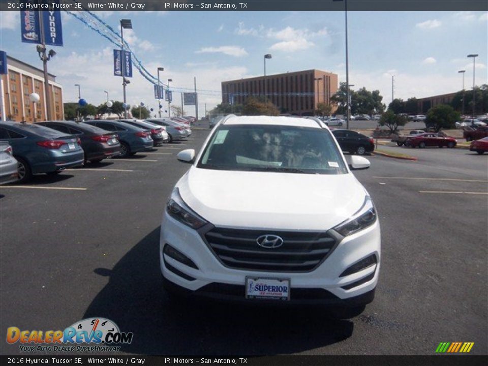 2016 Hyundai Tucson SE Winter White / Gray Photo #5