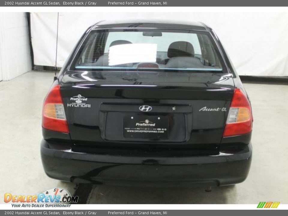 2002 Hyundai Accent GL Sedan Ebony Black / Gray Photo #5