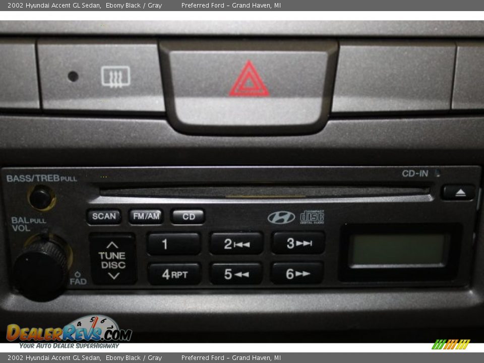 2002 Hyundai Accent GL Sedan Ebony Black / Gray Photo #27
