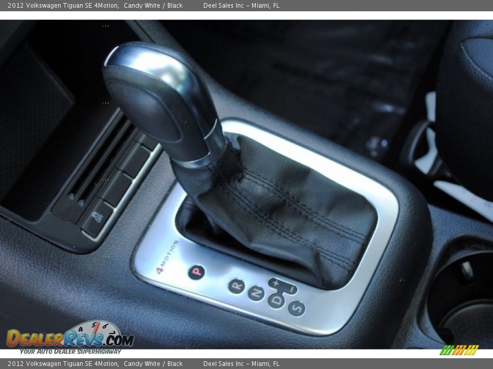 2012 Volkswagen Tiguan SE 4Motion Candy White / Black Photo #16