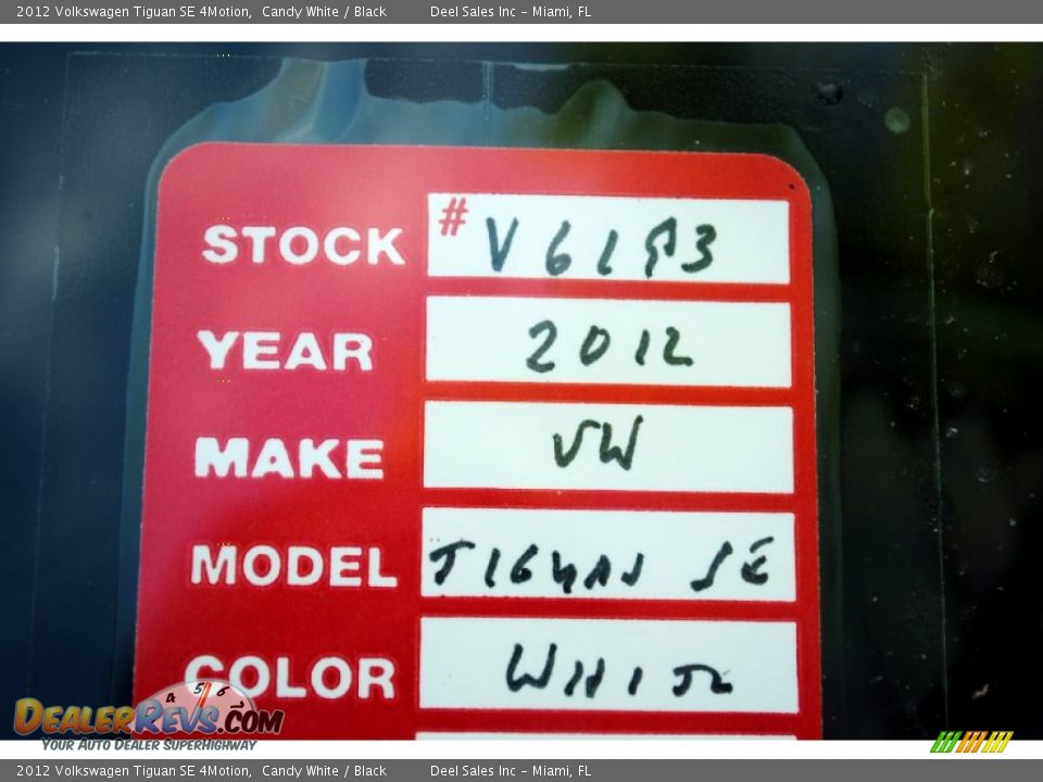 2012 Volkswagen Tiguan SE 4Motion Candy White / Black Photo #20