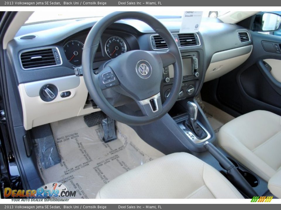 2013 Volkswagen Jetta SE Sedan Black Uni / Cornsilk Beige Photo #16