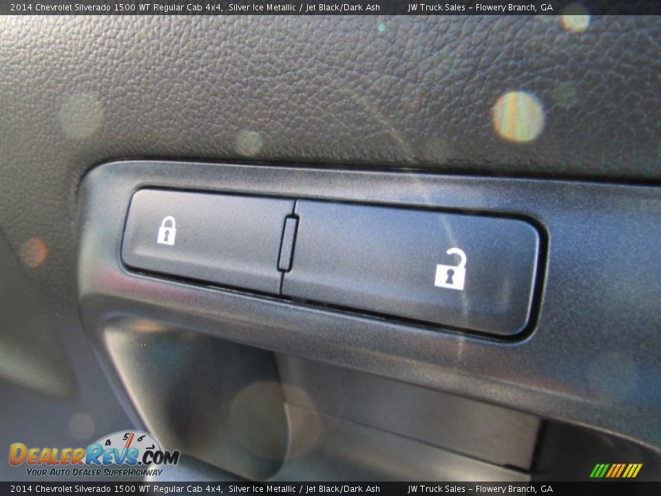 2014 Chevrolet Silverado 1500 WT Regular Cab 4x4 Silver Ice Metallic / Jet Black/Dark Ash Photo #18