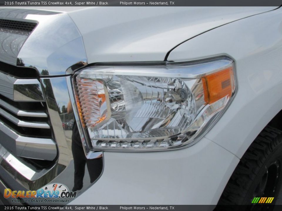 2016 Toyota Tundra TSS CrewMax 4x4 Super White / Black Photo #9