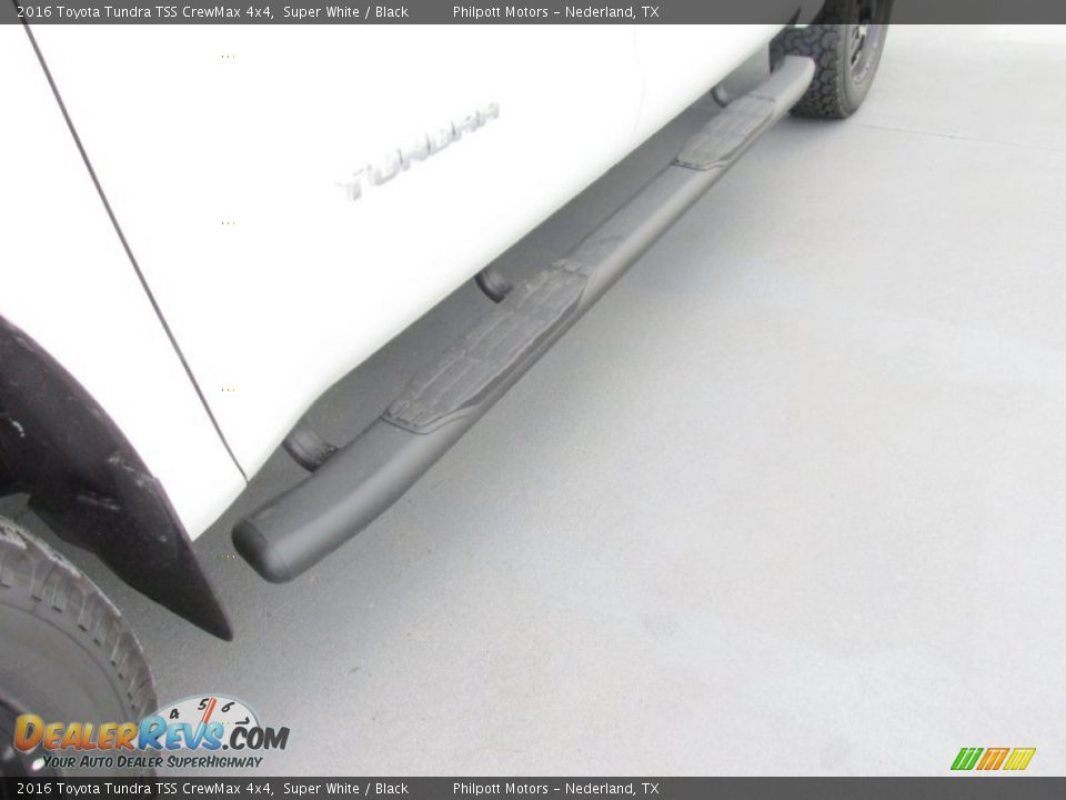 2016 Toyota Tundra TSS CrewMax 4x4 Super White / Black Photo #12