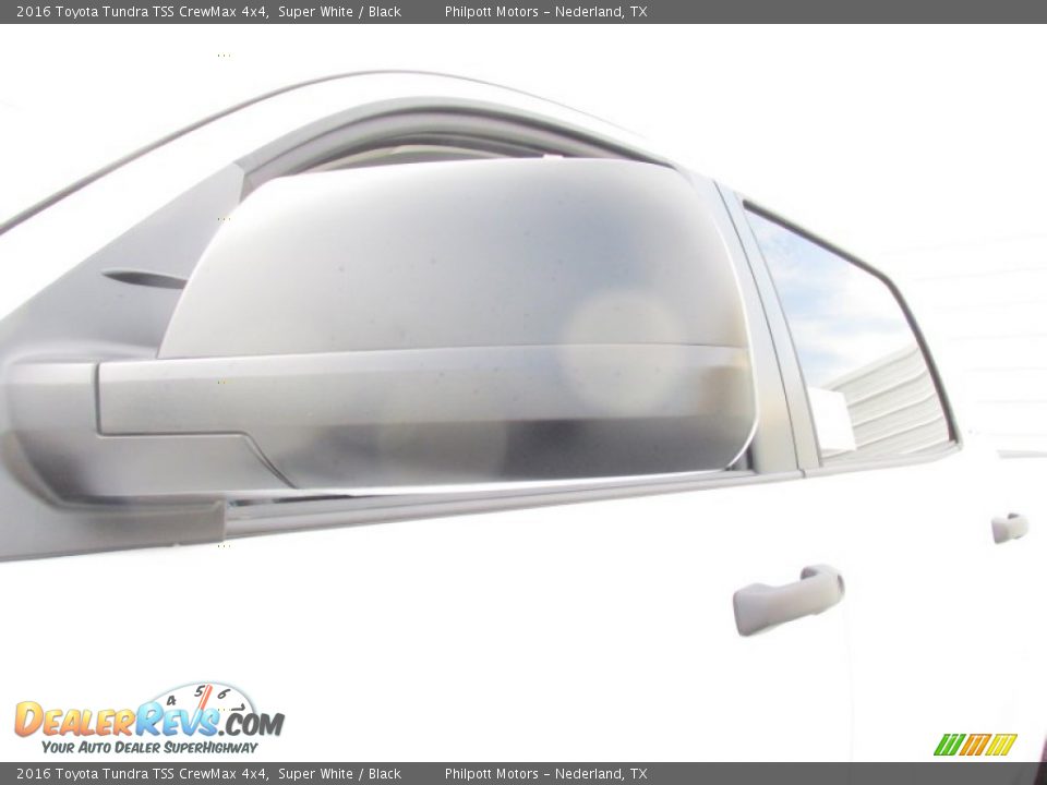 2016 Toyota Tundra TSS CrewMax 4x4 Super White / Black Photo #13