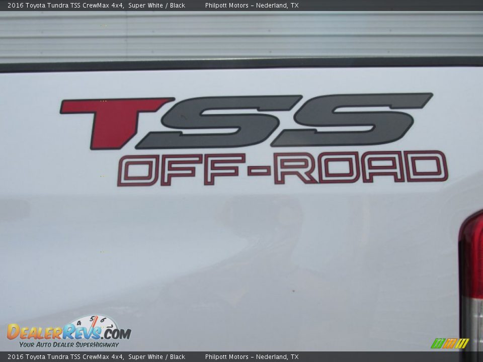 2016 Toyota Tundra TSS CrewMax 4x4 Logo Photo #17