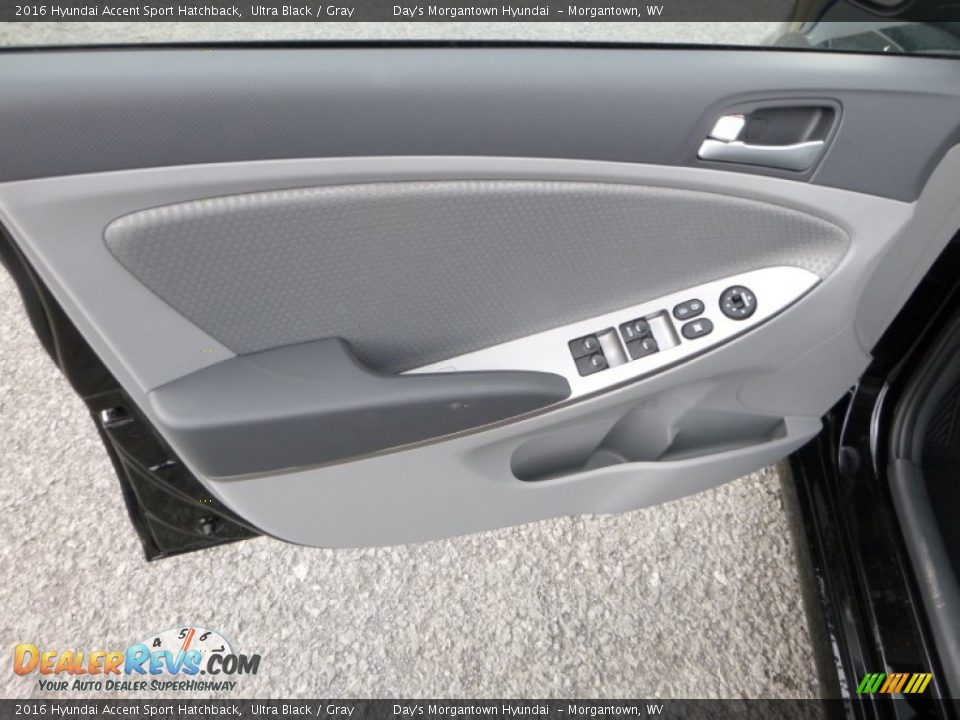 2016 Hyundai Accent Sport Hatchback Ultra Black / Gray Photo #14