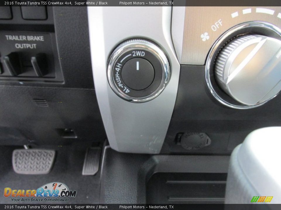 2016 Toyota Tundra TSS CrewMax 4x4 Super White / Black Photo #30
