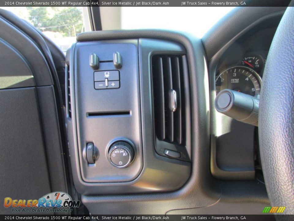 2014 Chevrolet Silverado 1500 WT Regular Cab 4x4 Silver Ice Metallic / Jet Black/Dark Ash Photo #33
