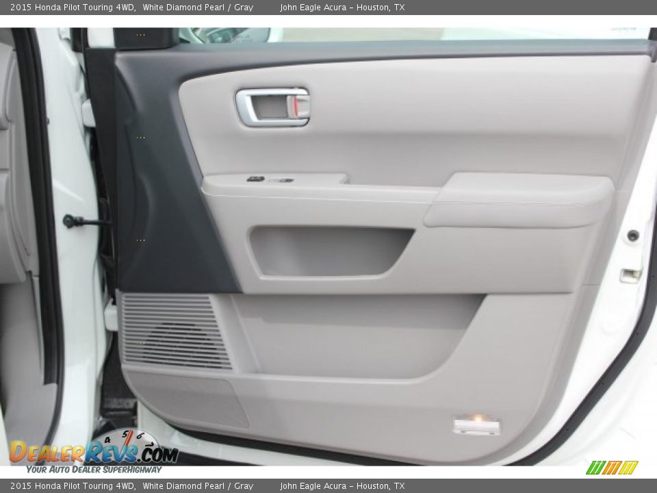2015 Honda Pilot Touring 4WD White Diamond Pearl / Gray Photo #26