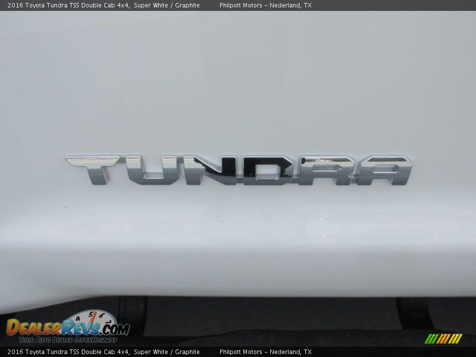 2016 Toyota Tundra TSS Double Cab 4x4 Super White / Graphite Photo #15