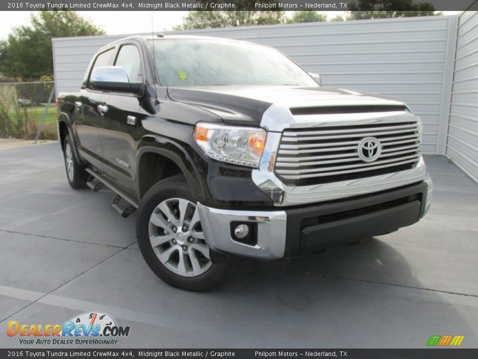 Front 3/4 View of 2016 Toyota Tundra Limited CrewMax 4x4 Photo #1